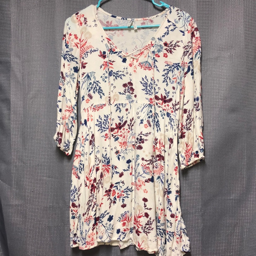 MUDD. 3/4 sleeve floral print dress